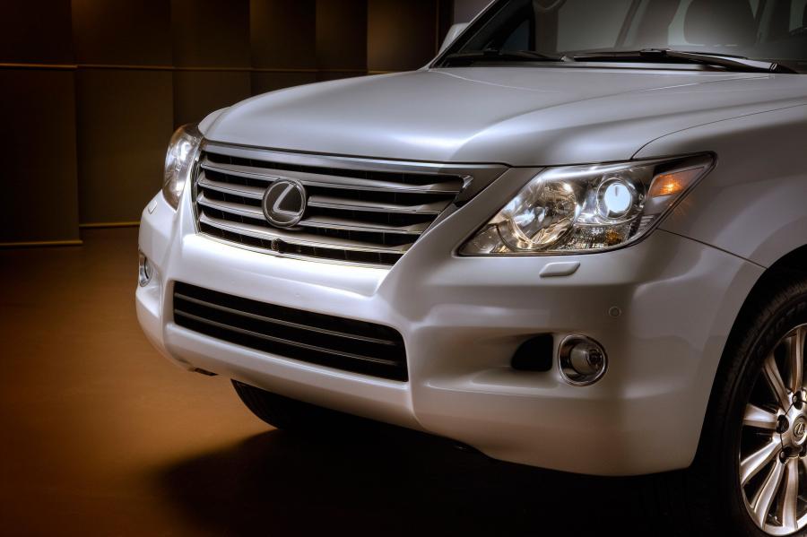  Lexus LX570 2008 года  (фото 179 из 221)
